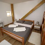 Gasthuis Prenociste Kastel 3*