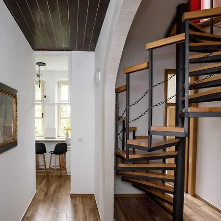 Prenociste Kastel Gasthuis 3*