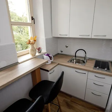 Prenociste Kastel Gasthof Knin