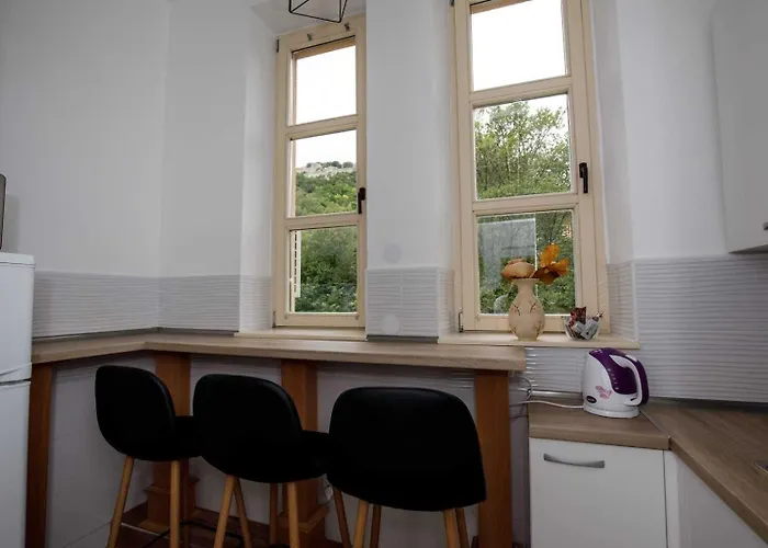 Pensionat Prenociste Kastel 3*