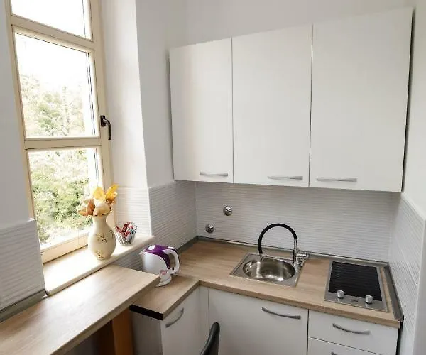 Pensionat Prenociste Kastel 3*